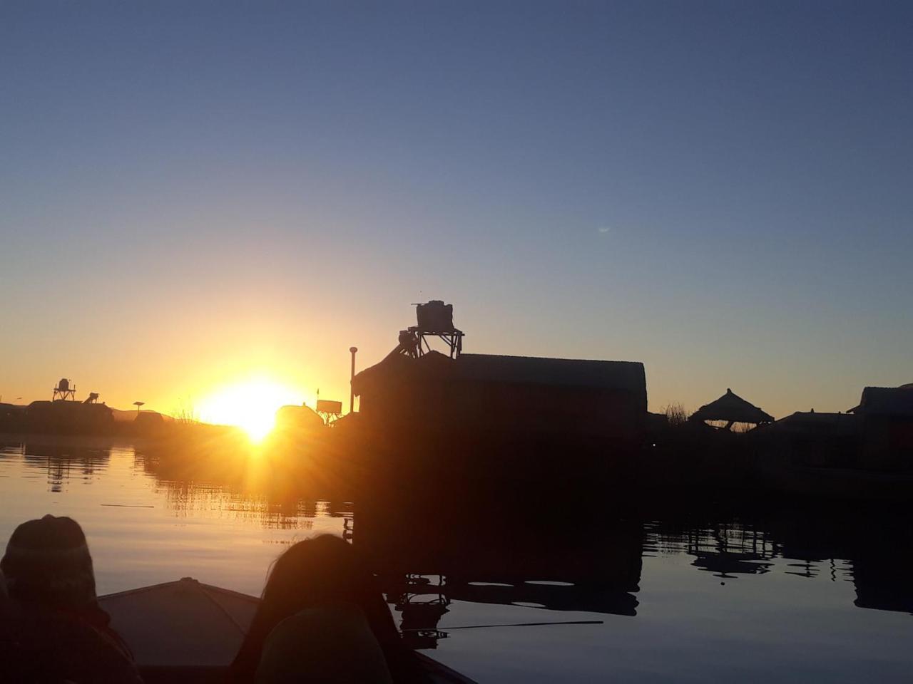 Uros Qhota Uta Lodge プーノ エクステリア 写真